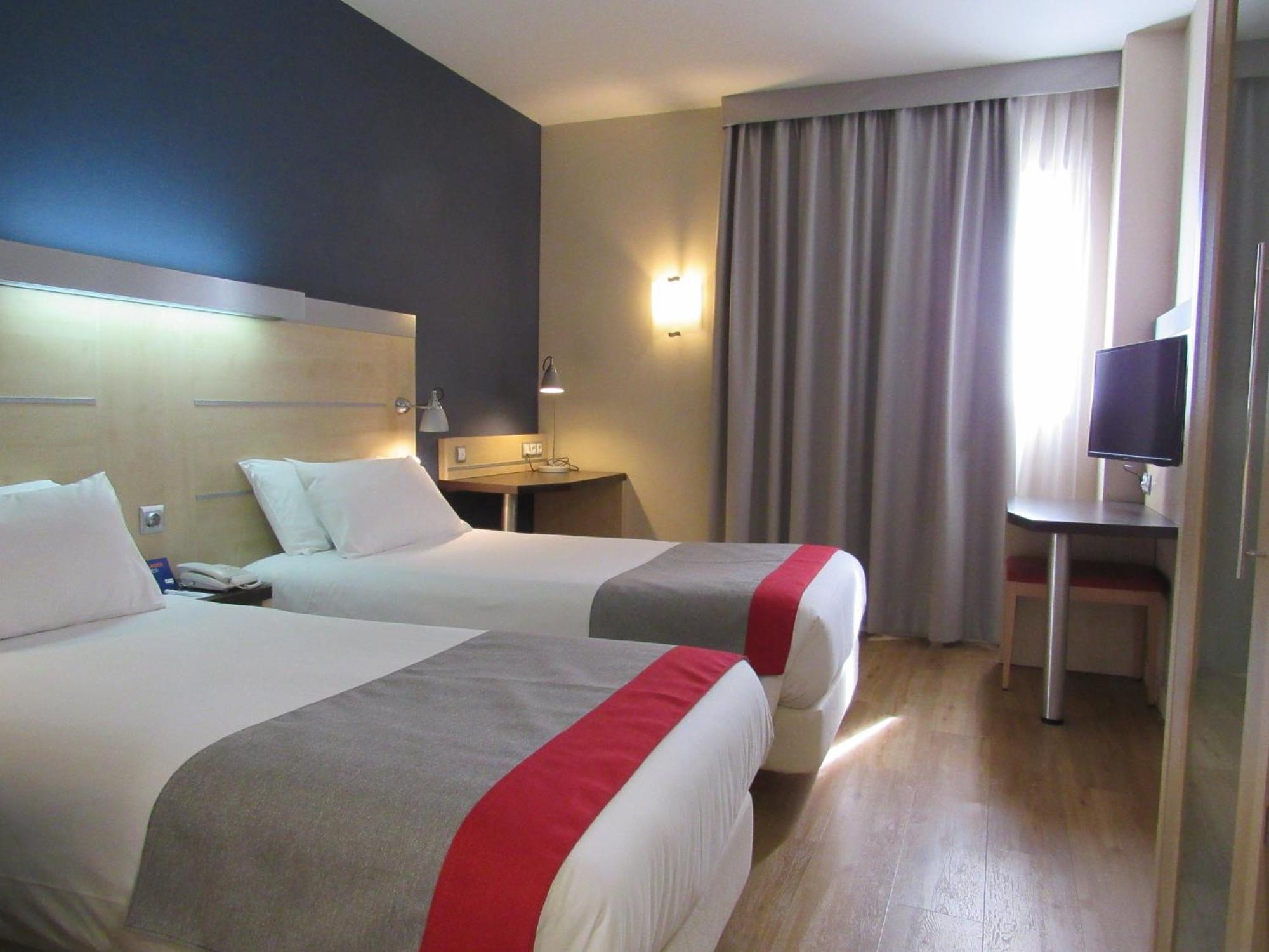 Holiday Inn Express Madrid-Getafe By Ihg Exterior foto