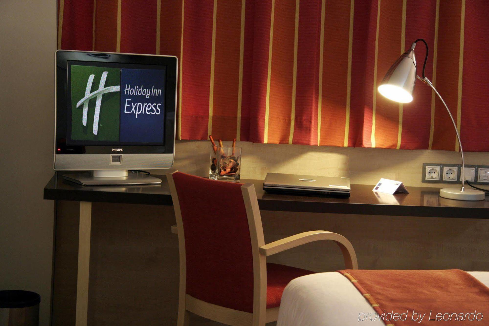 Holiday Inn Express Madrid-Getafe By Ihg Exterior foto